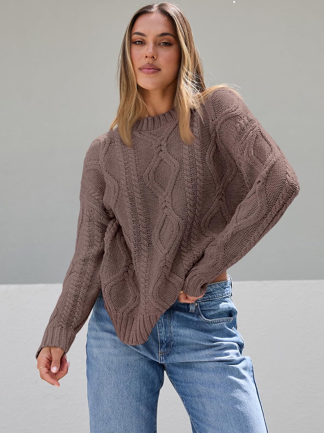 Women's Oversized Cable Knit Crewneck Sweater in Cozy Chic Style